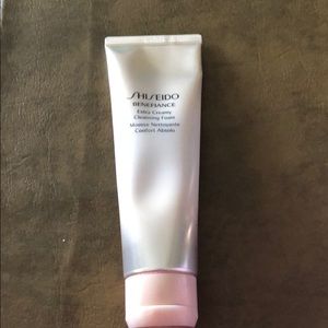 LIKE NEW shiseido extra creamy cleansing foam
